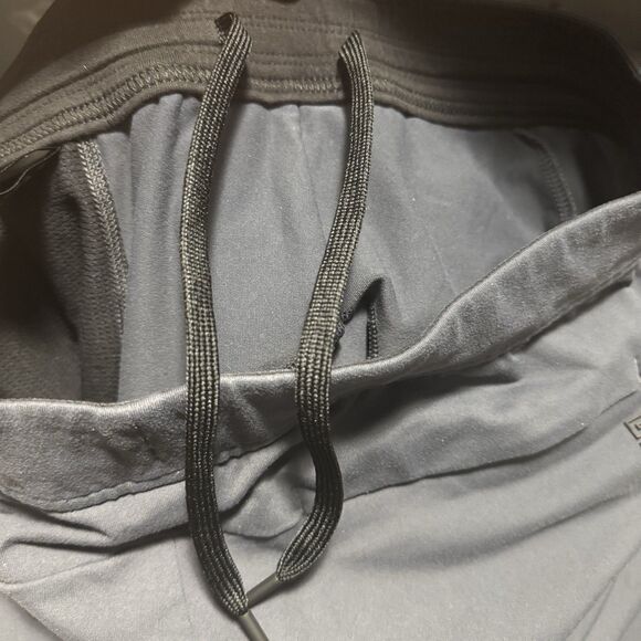 Public Rec Joggers Mens 30x32 Dark Gray Elastic Waist Drawstring Pants EUC - Picture 12 of 12